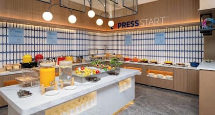 Holiday Inn Express Zhengzhou Nongye Road by IHG