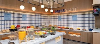 Holiday Inn Express Zhengzhou Nongye Road by IHG