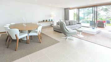 Villa (5 Bedrooms) | Interior