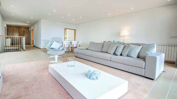 Villa (5 Bedrooms) | Interior