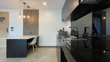 Comfort Apartment, Accessible, Sea View ( D405) | Private kitchen