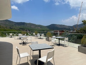 Restaurant - Mountainview Apartment in Naiharn (Rawai)