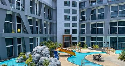 Mountainview Apartment in Naiharn