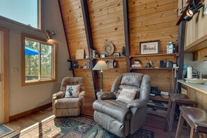 Televisie en een open haard