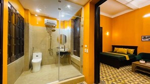 ファミリー ダブルルーム | バスルーム