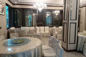 Dining - Pengyu Hotel (Pengzhou)