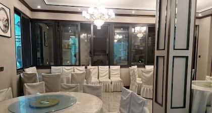 Pengyu Hotel
