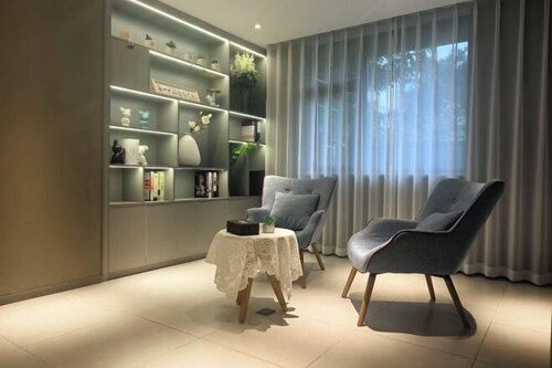 Homeinn · neo (Chongqing Shiqiaopu Subway Station)