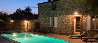 House with heated private pool, near beach in Pornic