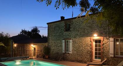 House with heated private pool, near beach in Pornic