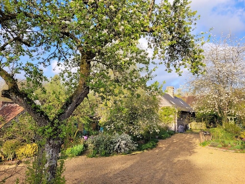 Maison de charme normande avec jardin et WiFi