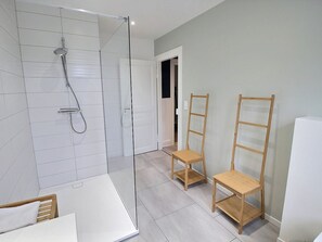 Hair dryer, towels - Renovated apartment in Colmar with garden and terrace (Colmar)