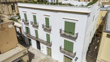 Facciata della struttura