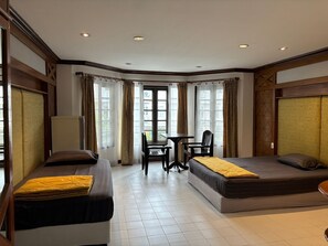 디럭스 트리플룸, 수영장 전망 | 무료 WiFi