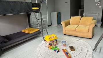 Studio Keluarga, Bebas Asap Rokok, lemari es | Wi-Fi gratis