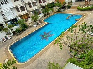 View from property - Peace Pool BNB Family and Female only (Chiang Mai)