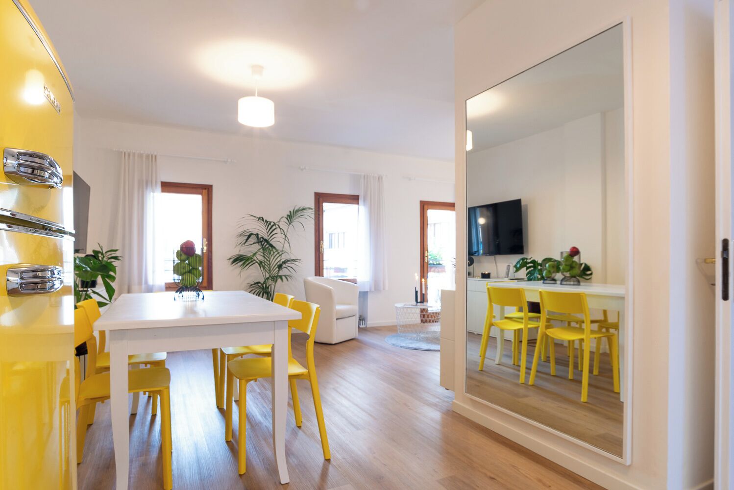 Apartment, Zwischengeschoss | Eigene Küche | Kühlschrank, Mikrowelle, Ofen, Herdplatte
