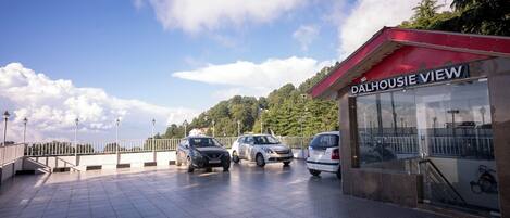 Fachada da propriedade