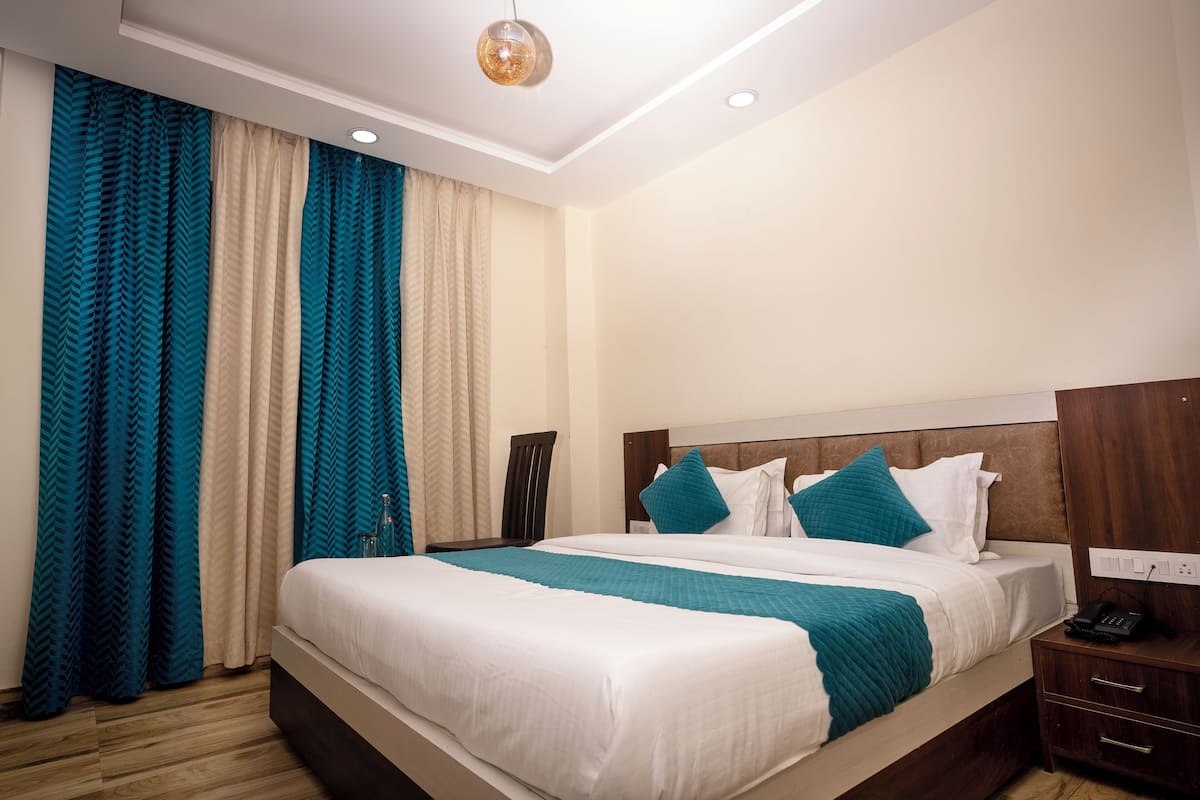 Deluxe Double Room | Free WiFi