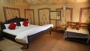 ๋๋ญ์ค ํ
ํธ, ํธ์ฌ์ด์ฆ์นจ๋ 1๊ฐ | 1 ๊ฐ์ ์นจ์ค, ๊ณ ๊ธ ์นจ๊ตฌ, ์นจ๋ ์ํธ