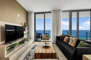 Smart-TV, Bücher, Videothek