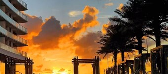 39th Floor Oceanfront Penthouse  Hollywood Beach · Resort Pool · Stunning Views