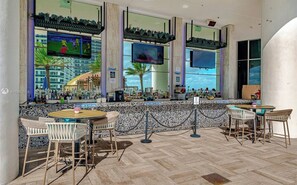 Bar (in der Unterkunft)