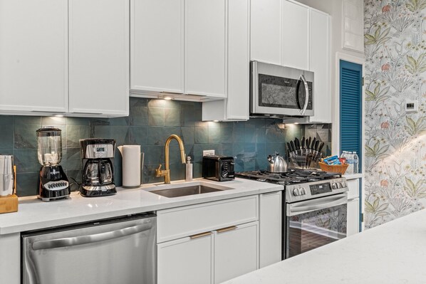 Fridge, microwave, oven, stovetop