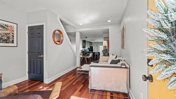 Smart TV, books, offices