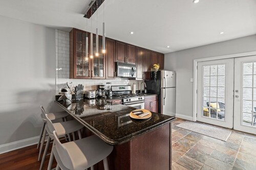 Clean Cozy Comfort In Fishtown- Steps 2 the Action