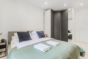 1 habitación, tabla de planchar con plancha y wifi gratis