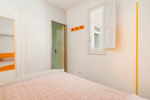 3 camere, ferro/asse da stiro
