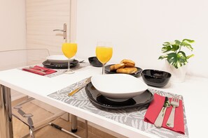 تناول الطعام