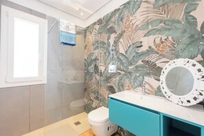 Shower, hair dryer, bidet, towels - Calliope House | Villa Le 3 Muse Beach (Sicilia)