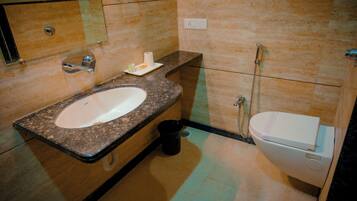 Executive Double Room | Bathroom