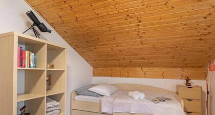 Holiday House Vilana With Jacuzzi