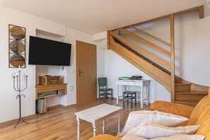 Fladskærms-tv, stereoanlæg