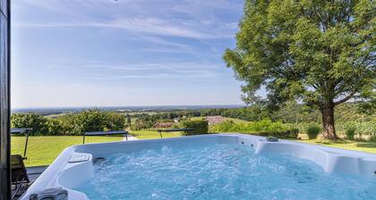 Holiday House Vilana With Jacuzzi