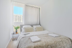 2 bedrooms, iron/ironing board, free WiFi - Waliców 20 P&O Apartments (Warsaw)