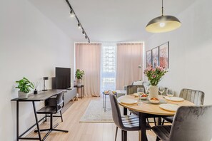 Flat-screen TV - Waliców 20 P&O Apartments (Warsaw)