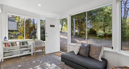 Nella - A stylish retreat blending modern comforts
