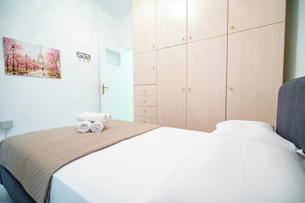 1 室のベッドルーム、WiFi、ベッドシーツ