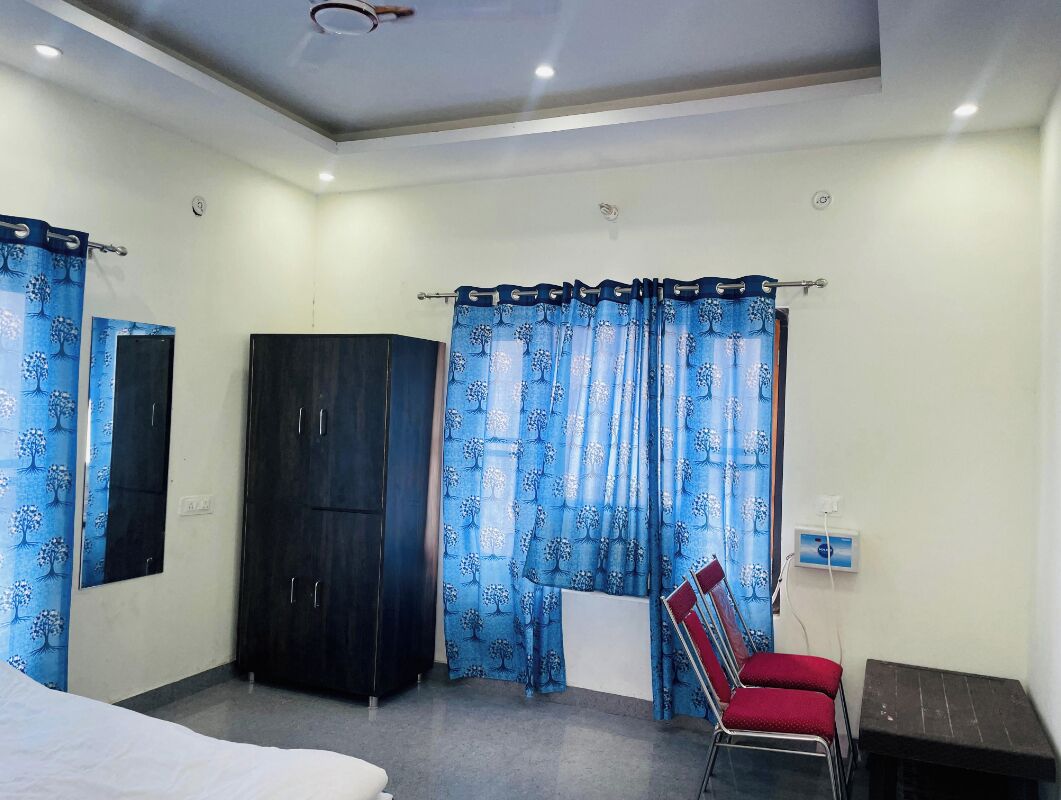 Deluxe Room | Free WiFi