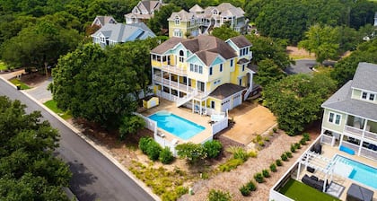 Golf Cart Friendly, Pool, Game Room & Resort Perks