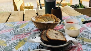 Restaurant - Eirú Hostel (Santa Rosa de Calamuchita)