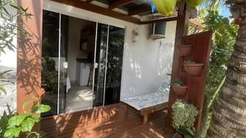 Suite Confort, balcón, vistas al jardín | 1 dormitorio y wifi gratis