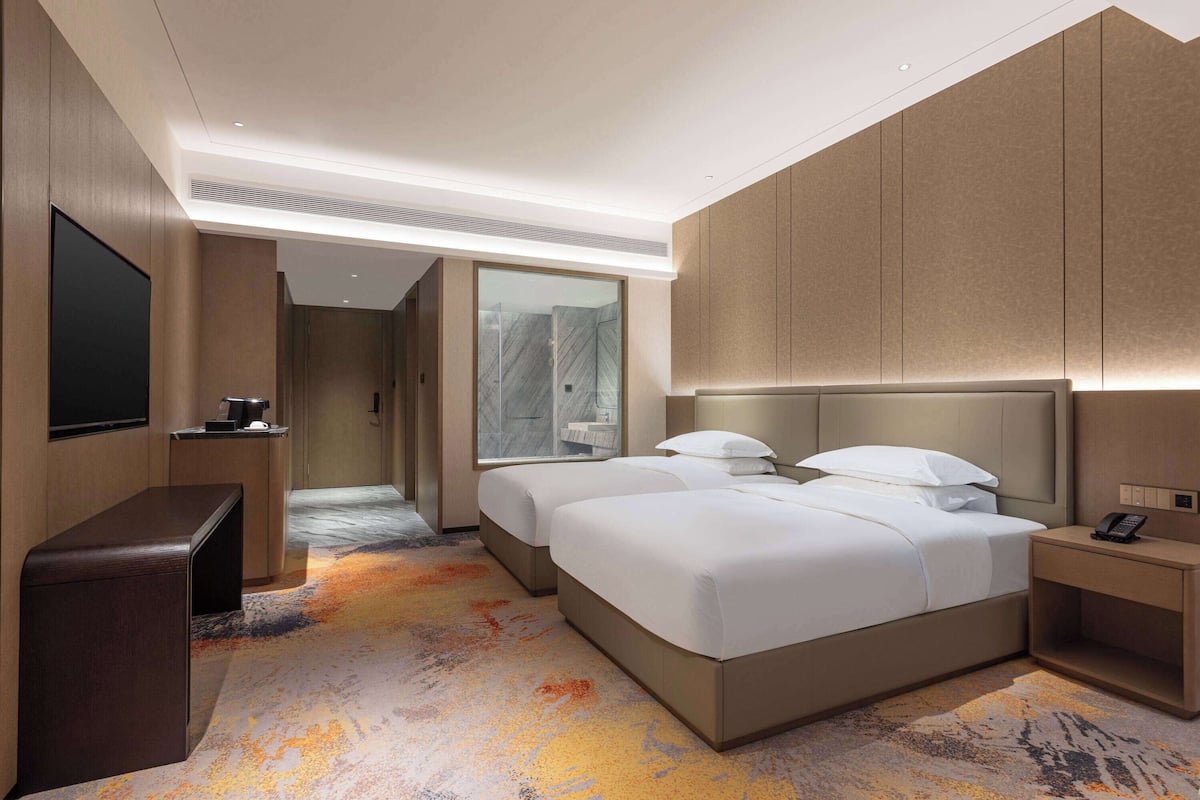 Family Room, Multiple Beds | Soundproofing