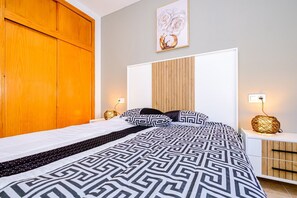 2 bedrooms, iron/ironing board, free WiFi, bed sheets