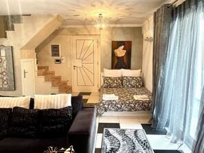 Smart TV, fireplace, stereo - Greek Hospitality (Kamatero)