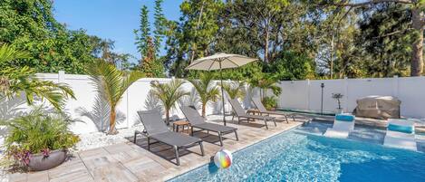 Outdoor pool, a heated pool